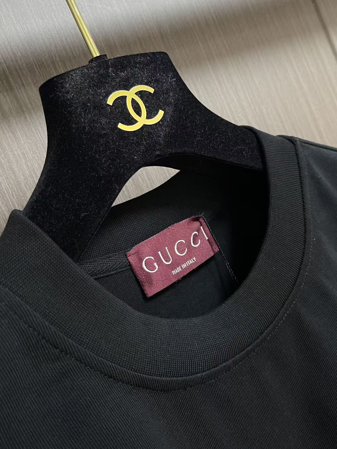 GUCCI 26S SHORT-SLEEVE CREWNECK T-SHIRT 429