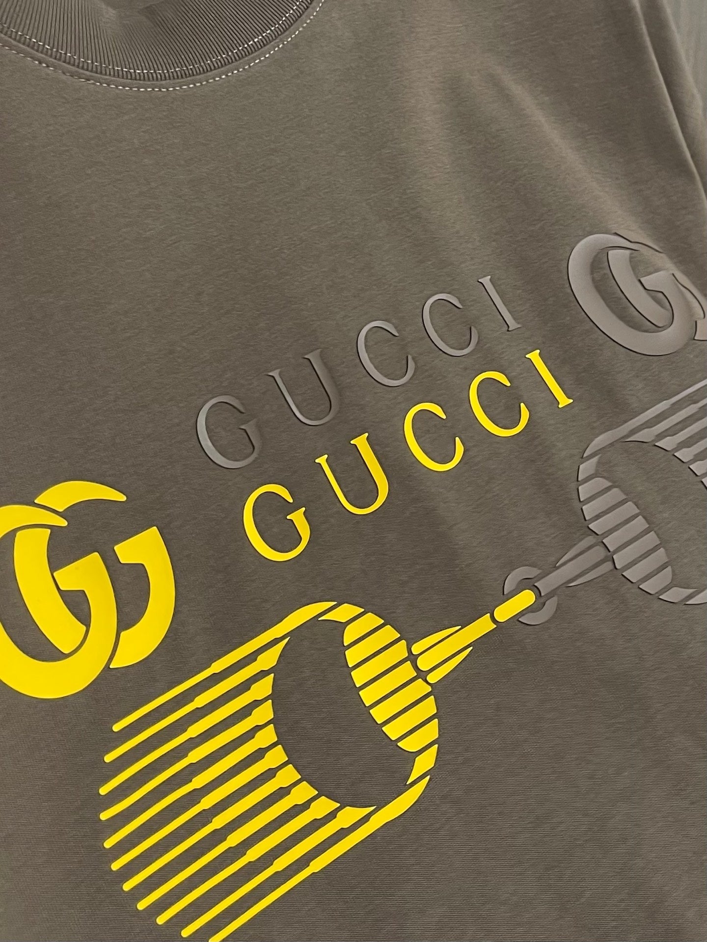 GUCCI 26S SHORT-SLEEVE CREWNECK T-SHIRT 387
