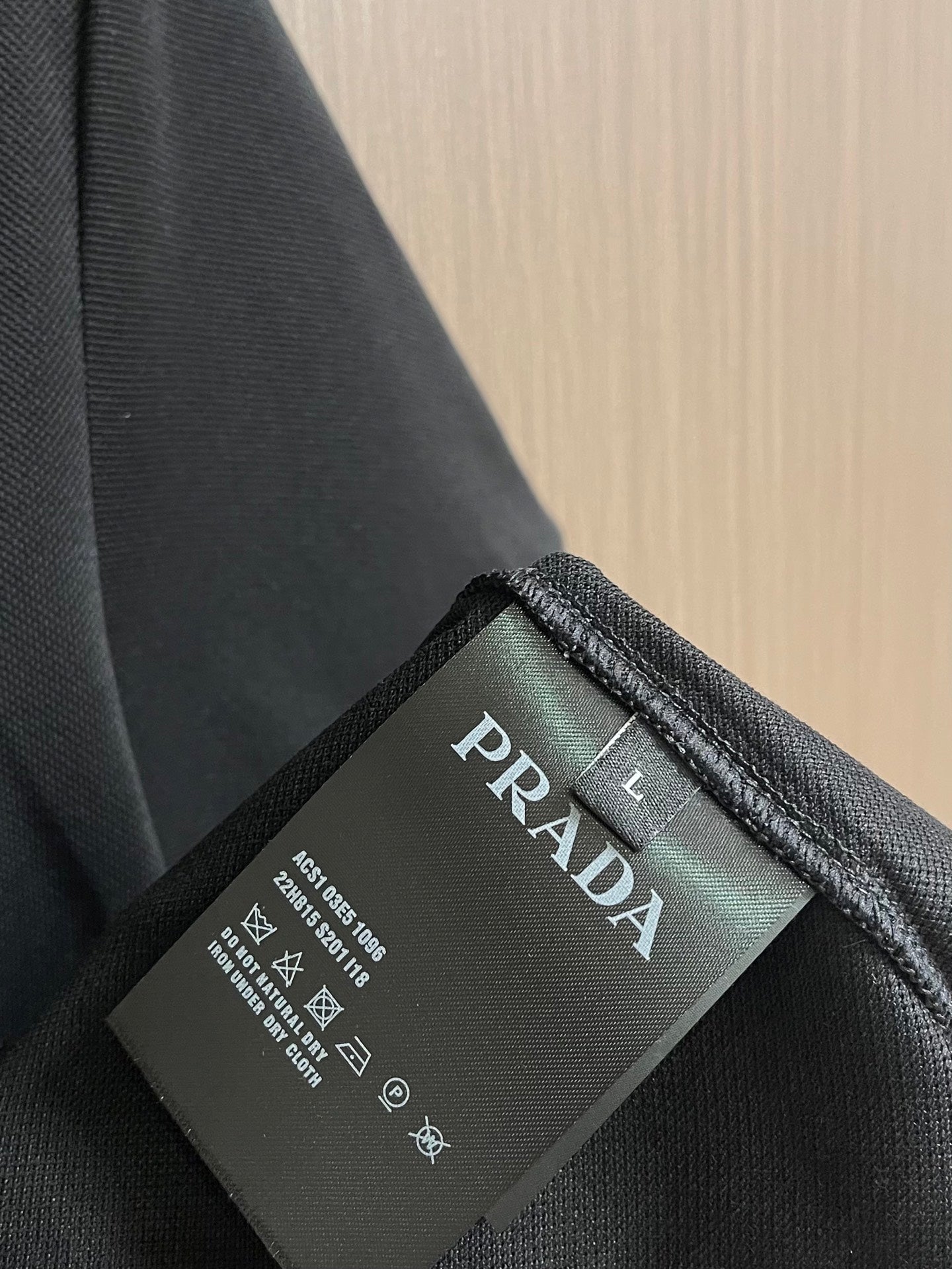 PRADA 26S SHORT-SLEEVE POLO SHIRT STYLE 932