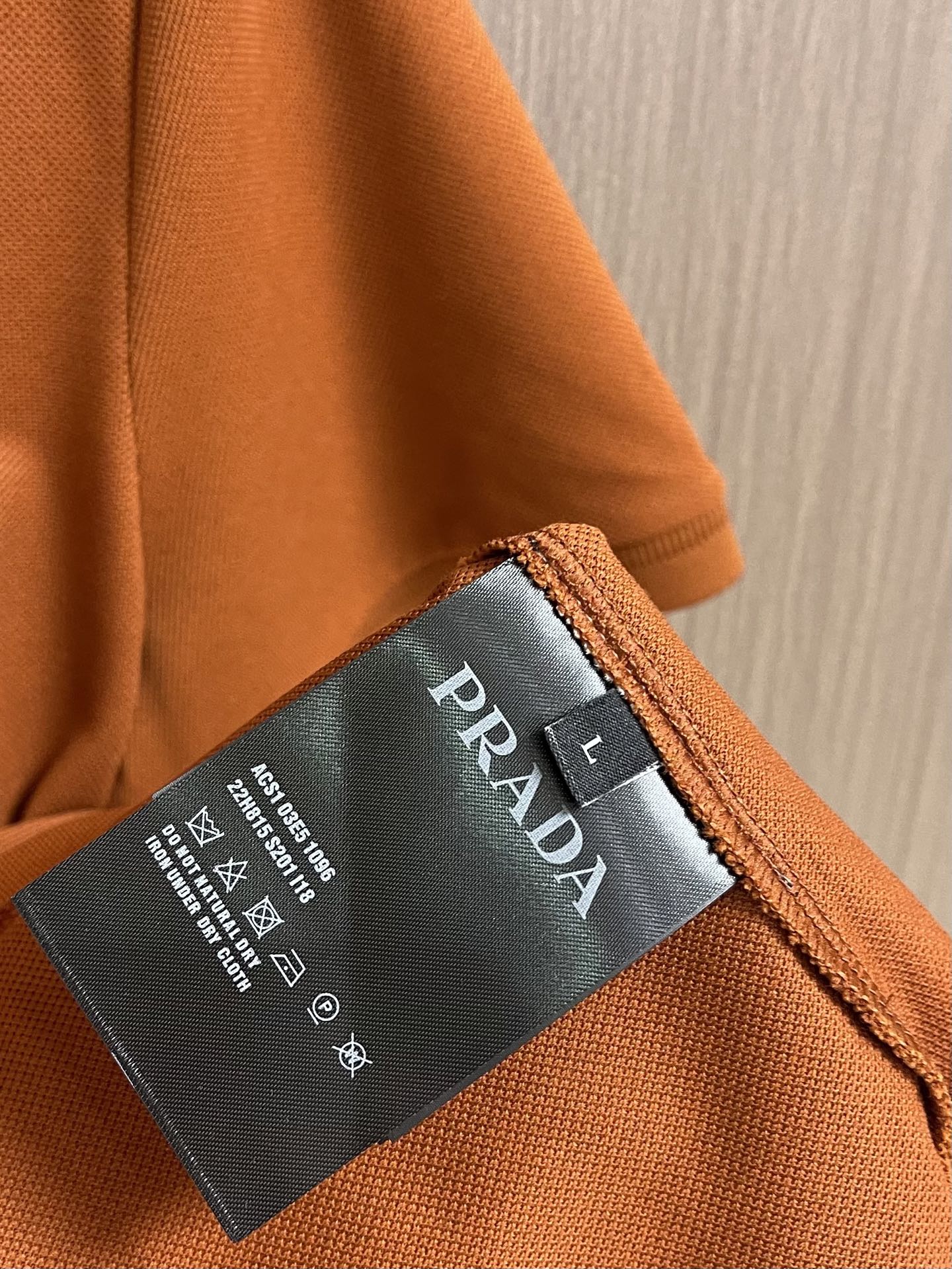PRADA 26S SHORT-SLEEVE POLO SHIRT STYLE 930