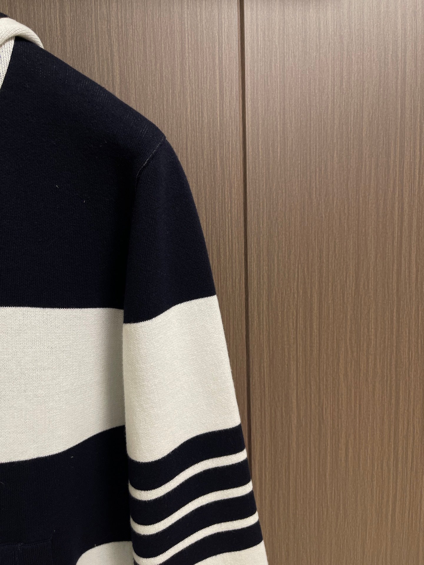 THOM 26S ZIP-UP HOODIE 408