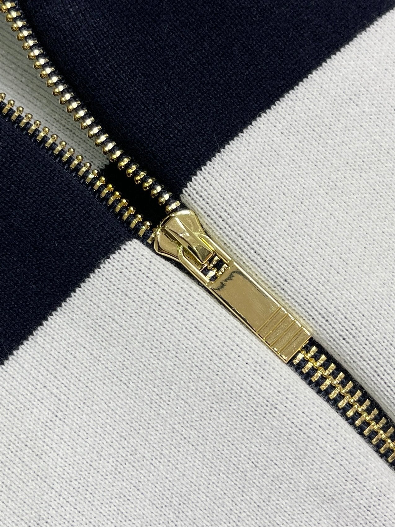 THOM 26S ZIP-UP HOODIE 408