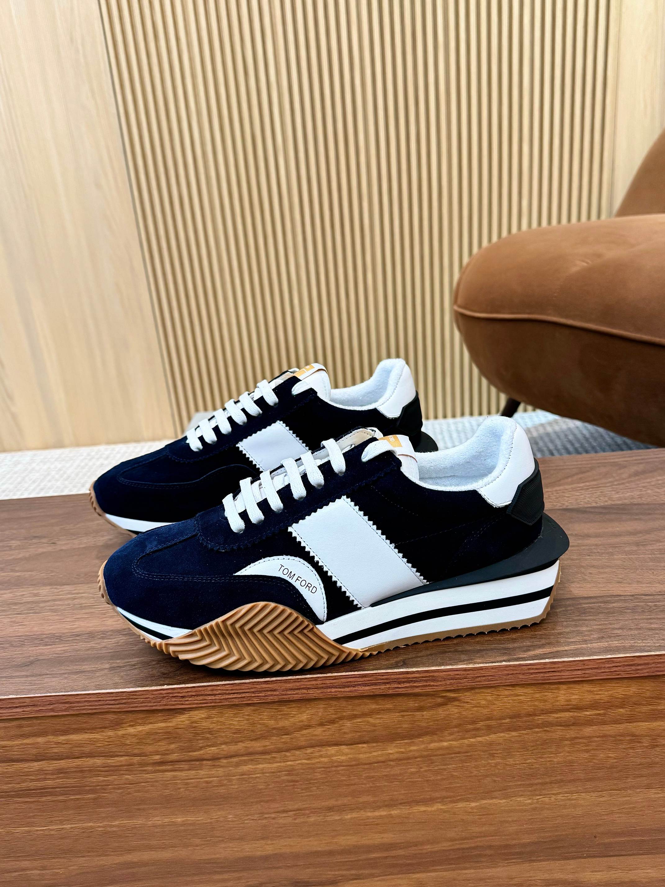 TOM FORD SNEAKERS IN NAVY BLUE SUEDE 432169