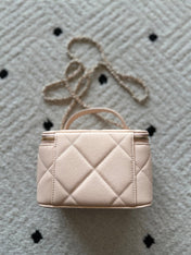 CHANEL 25S VANITY BAG 17 IN LIGHT PINK CAVIAR LEATHER