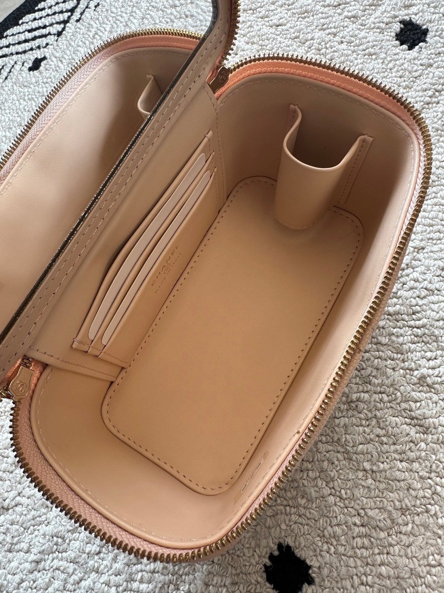 CHANEL 25S VANITY BAG 17 IN LIGHT PINK CAVIAR LEATHER