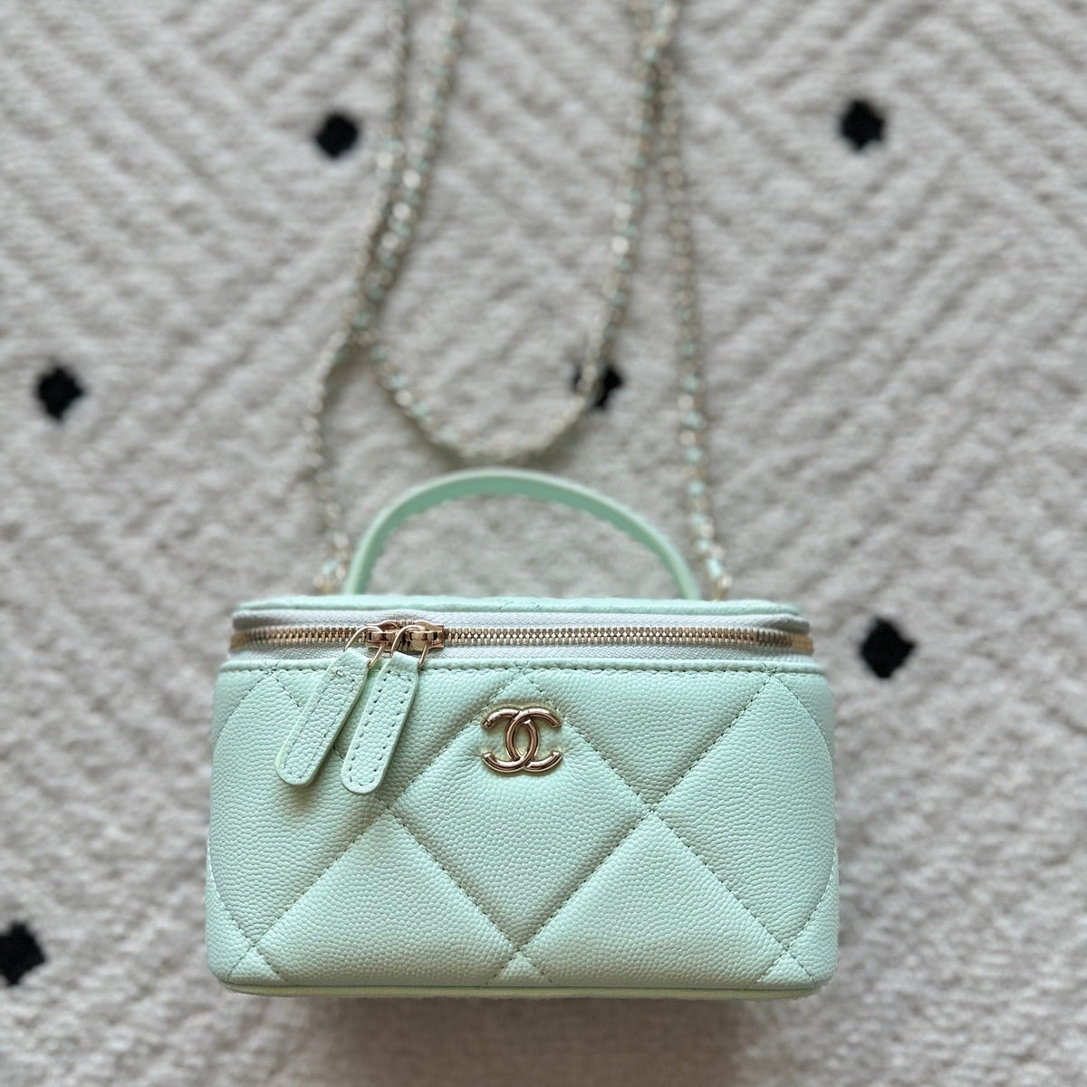 CHANEL 25S VANITY BAG 17 IN MINT GREEN CAVIAR LEATHER