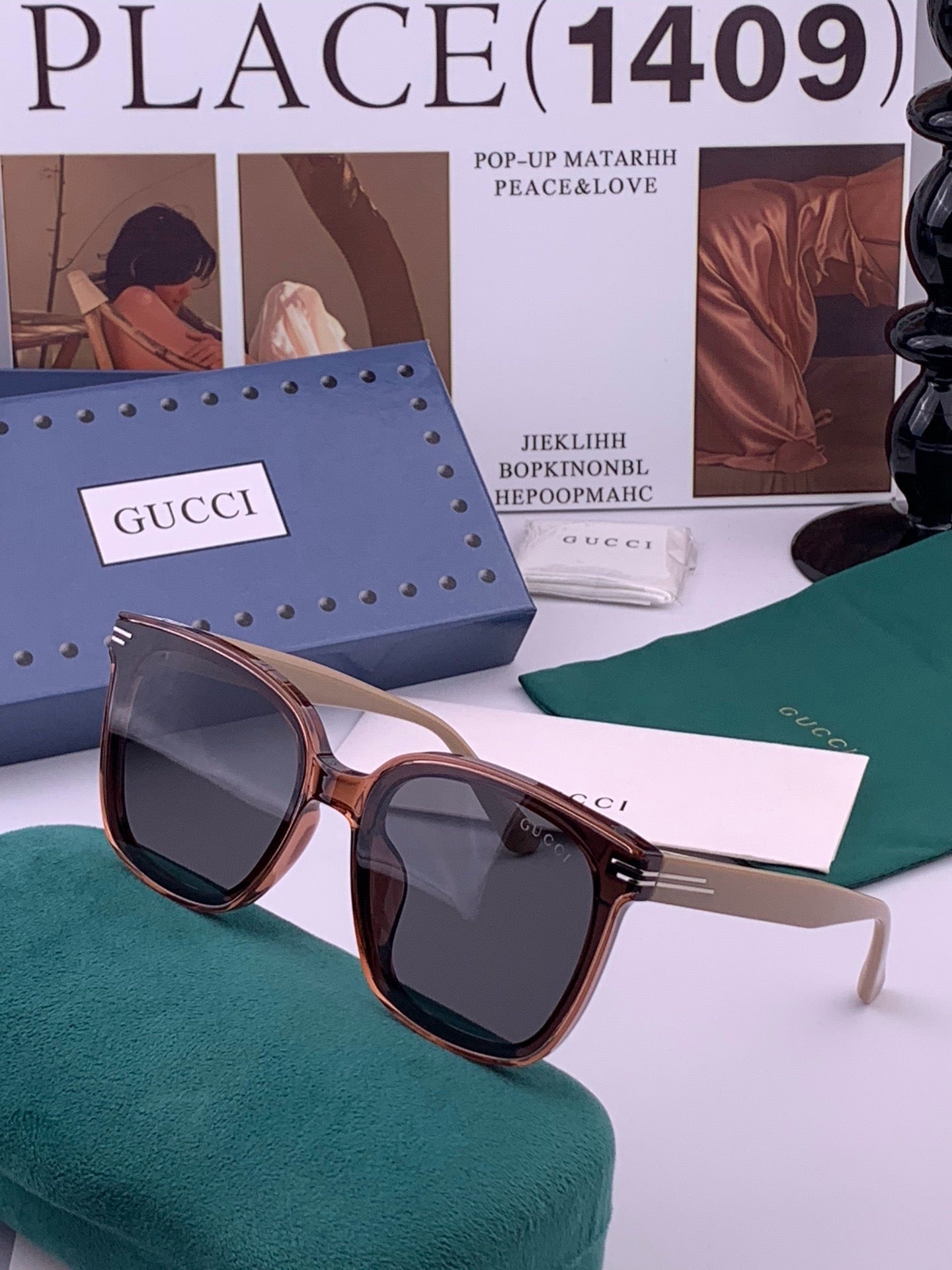 GUCCI 26S SQUARE FRAME IN ACETATE 426553