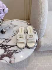 PLATFORM SLIPPERS IN WHITE WOOL AND LAMBSKIN