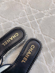 PLATFORM SLIPPERS IN WHITE WOOL AND BLACK LAMBSKIN