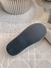 ALASKA SLIPPER IN WHITE SUEDE