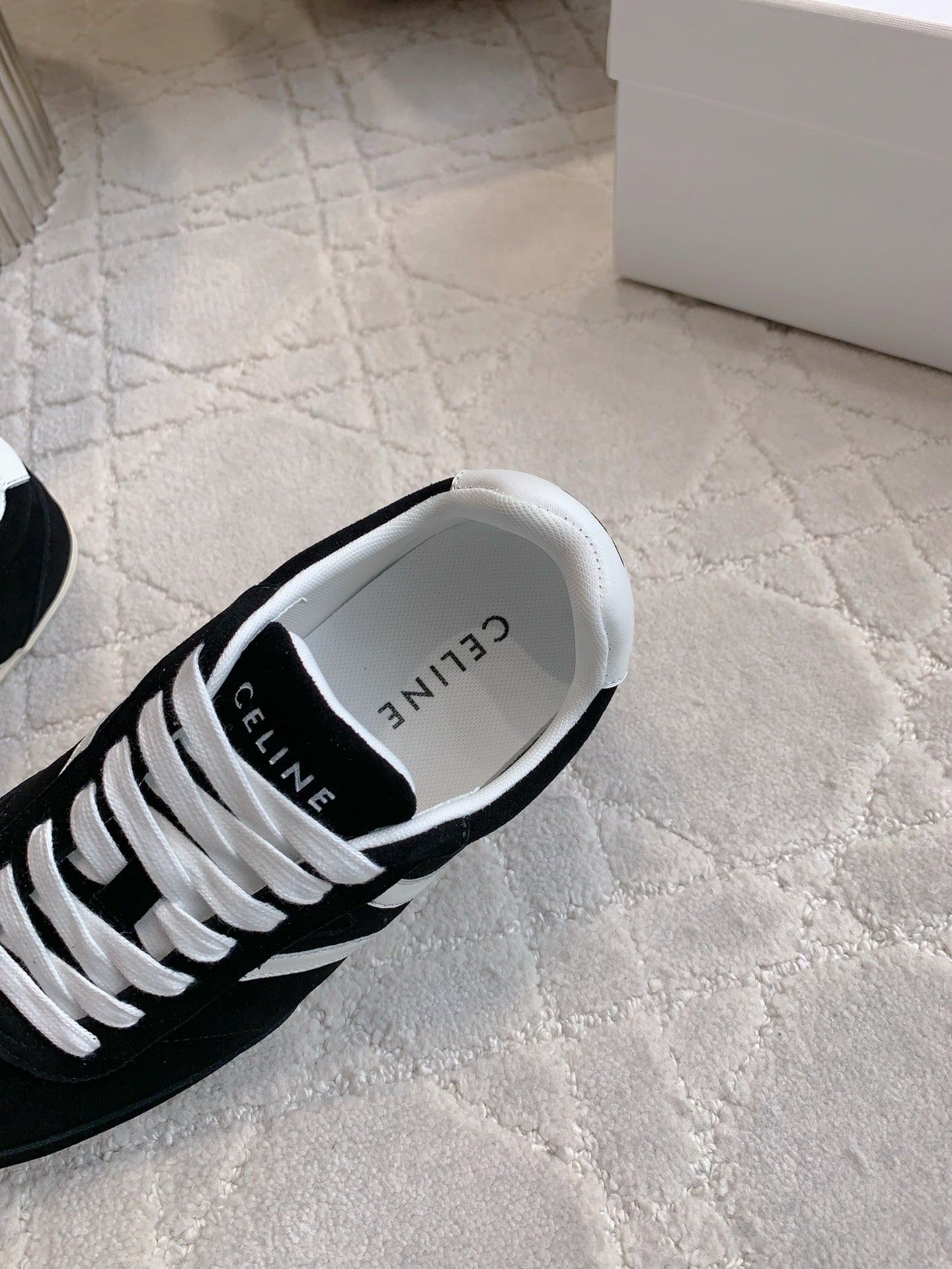 CELINE 25S JOGGER LOW LACE UP SNEAKER IN BLACK CALFSKIN AND SUEDE