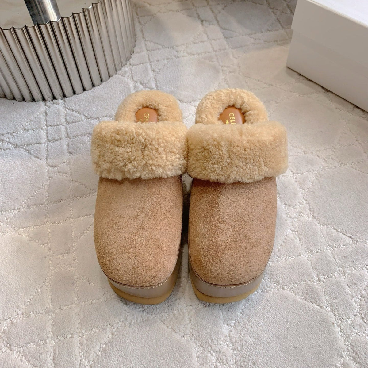 CELINE 25S DANA WEDGE MULE 70MM IN LIGHT BROWN SUEDE CALFSKIN AND SHEARLING