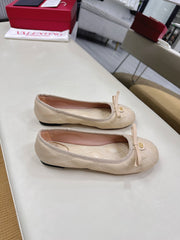 VLTN CLASSIC BALLET FLATS 25S IN LIGHT BEIGE CALFSKIN WITH BOW
