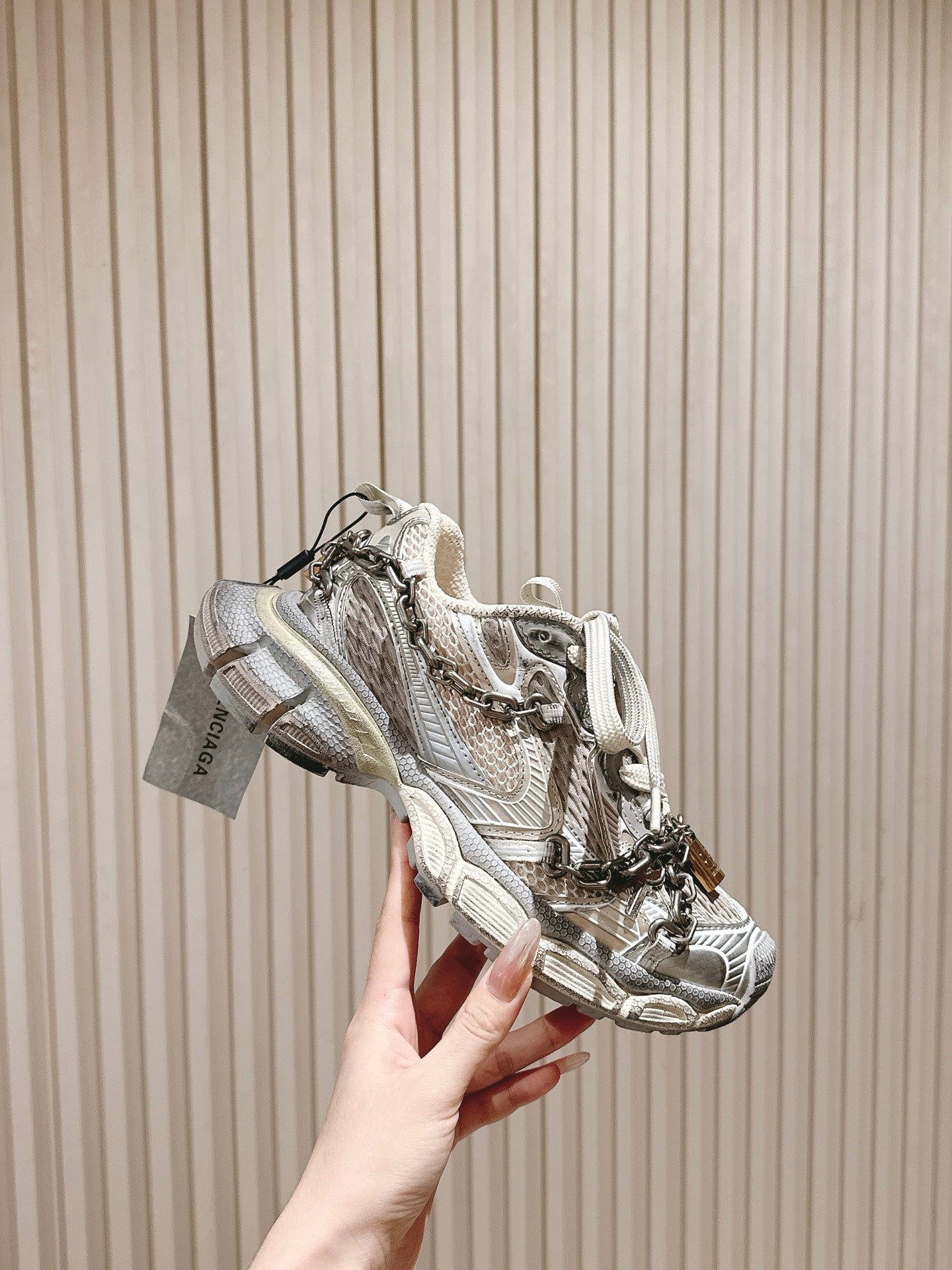 BALENCIAGA 25S 3XL SNEAKERS CHAIN-PADLOCK IN BEIGE MESH FABRIC AND SILVER PU