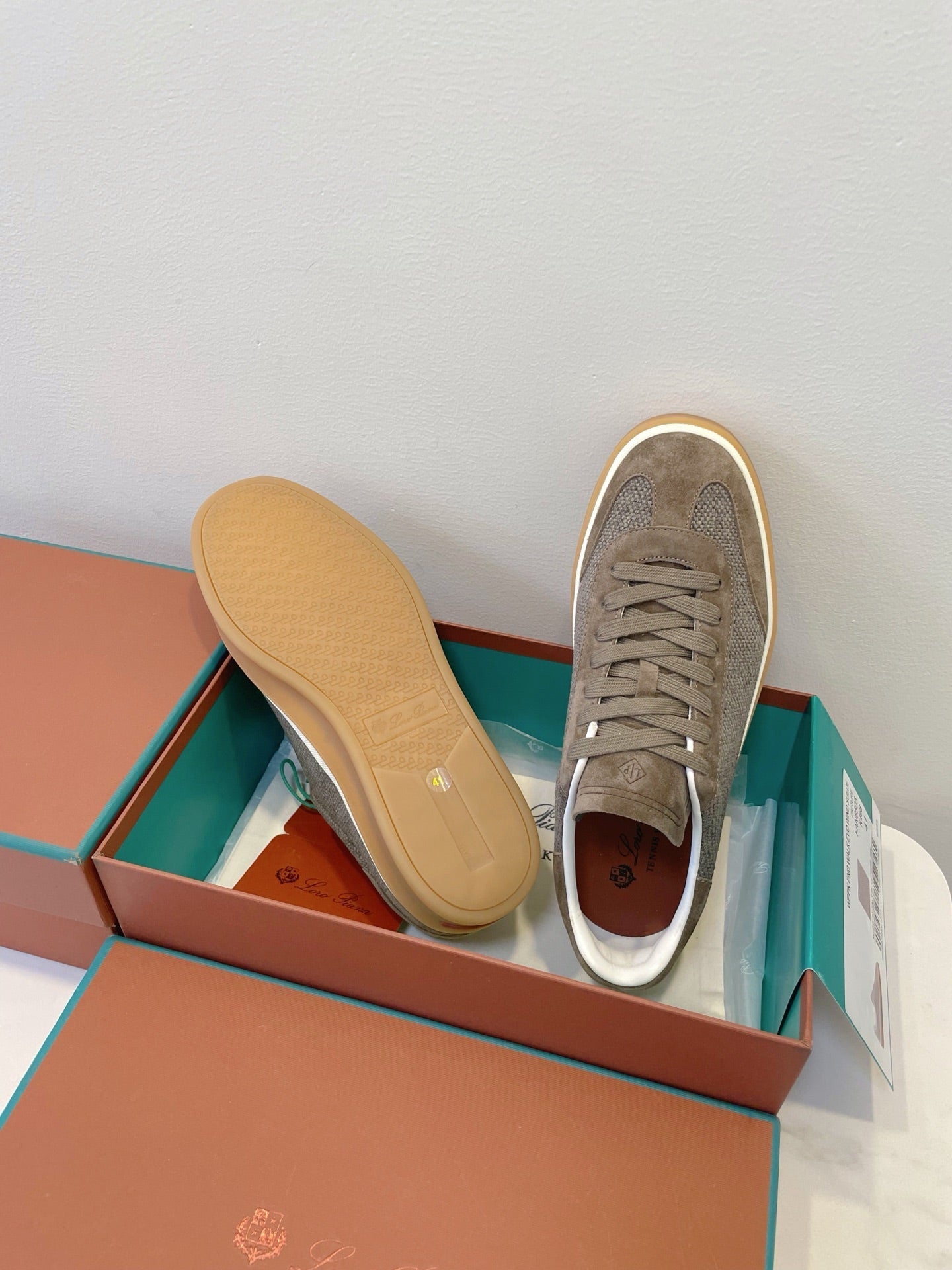 SNEAKERS IN MOSS SUEDE WITH CANVAS