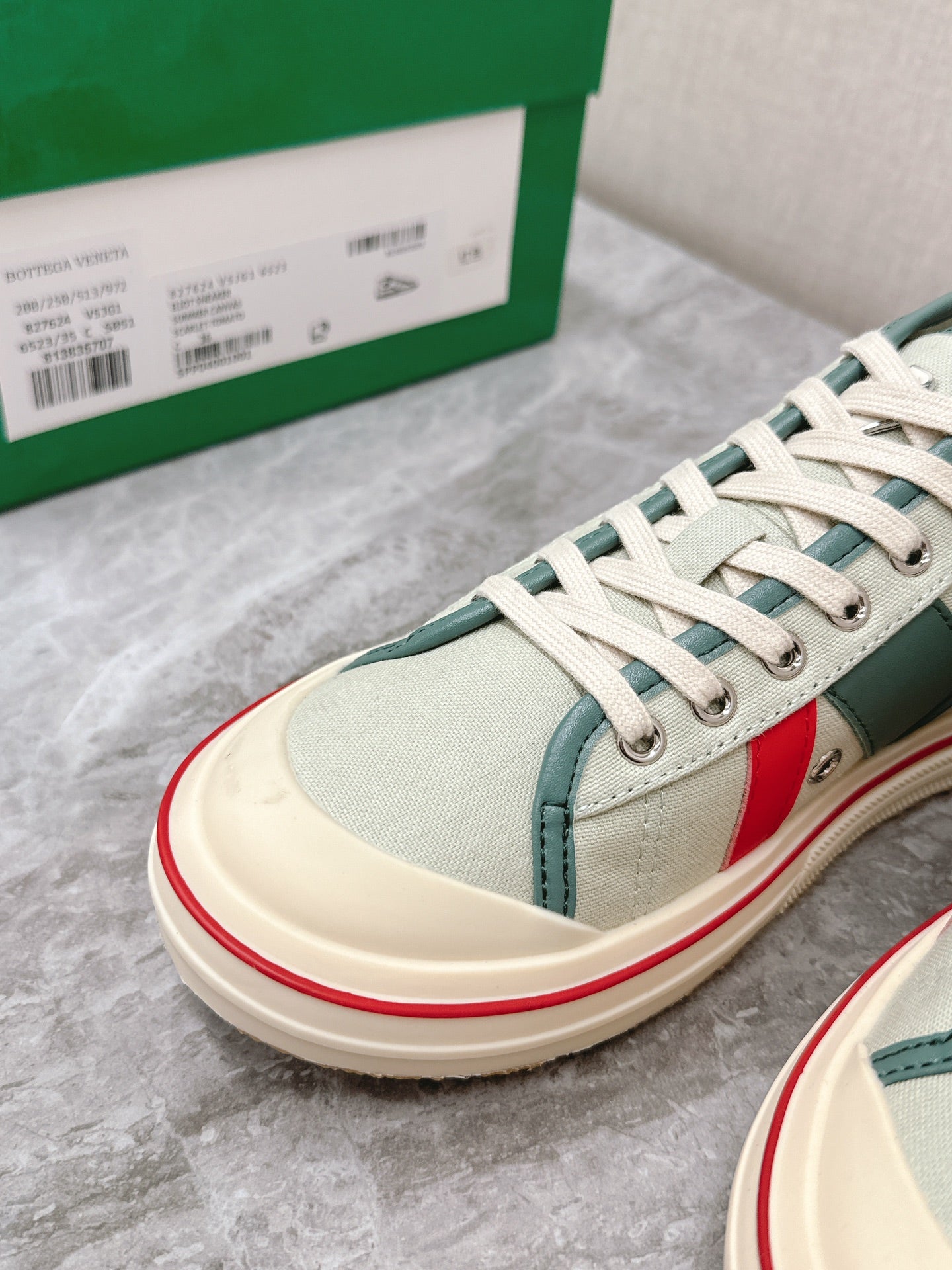 ELIOT SNEAKER IN GREEN PASTEL CANVAS AND CALFSKIN
