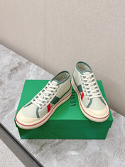 ELIOT SNEAKER IN GREEN PASTEL CANVAS AND CALFSKIN