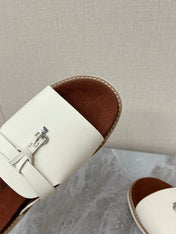 LP 26S LOCK MULE SLIDES IN CREAM WHITE CALFSKIN SILVER HARDWARE