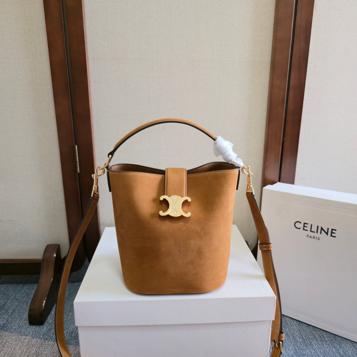 CELINE 25S LOUISE BAG 19MM IN BROWN SUEDE GOLD HARDWARE