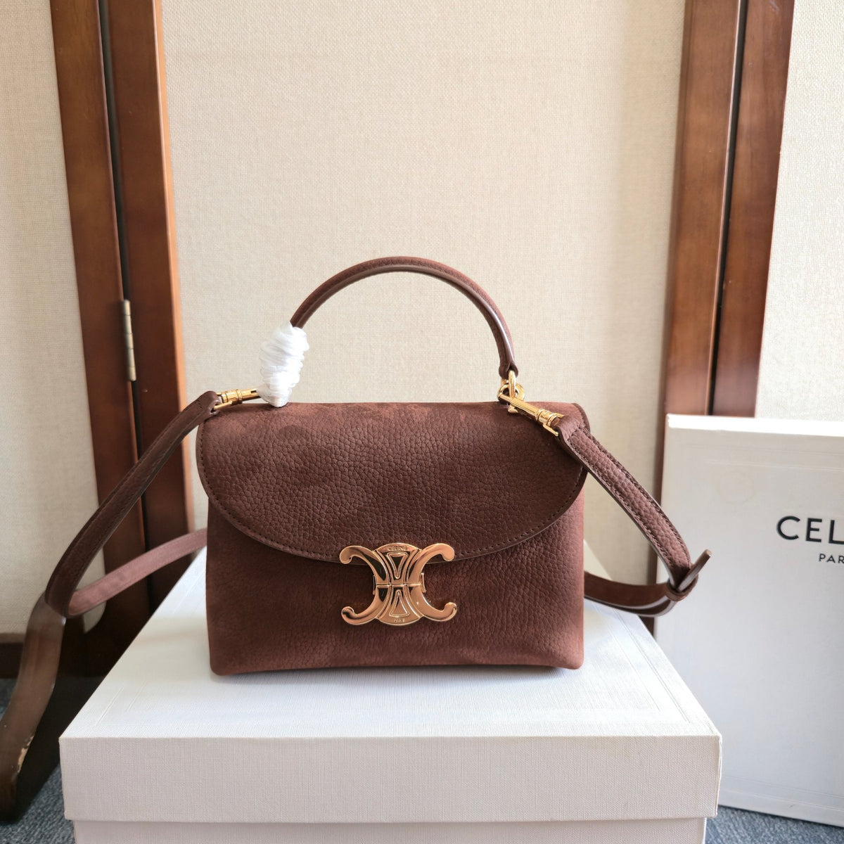 CELINE 25S NINO BAG 20MM IN DARK BROWN GRAINED CALFSKIN GOLD HARDWARE