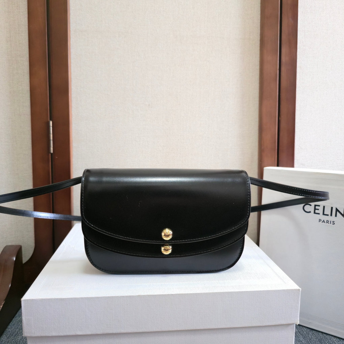 CELINE 25S DUO WALLET ON STRAP 20MM IN BLACK SHINY CALFSKIN