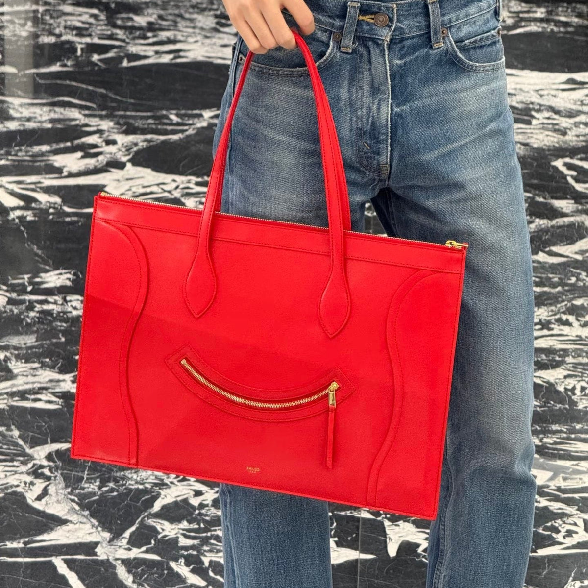 CELINE 25S FLAT CABAS NEW LUGGAGE 44MM IN RED GLOSSY CALFSKIN