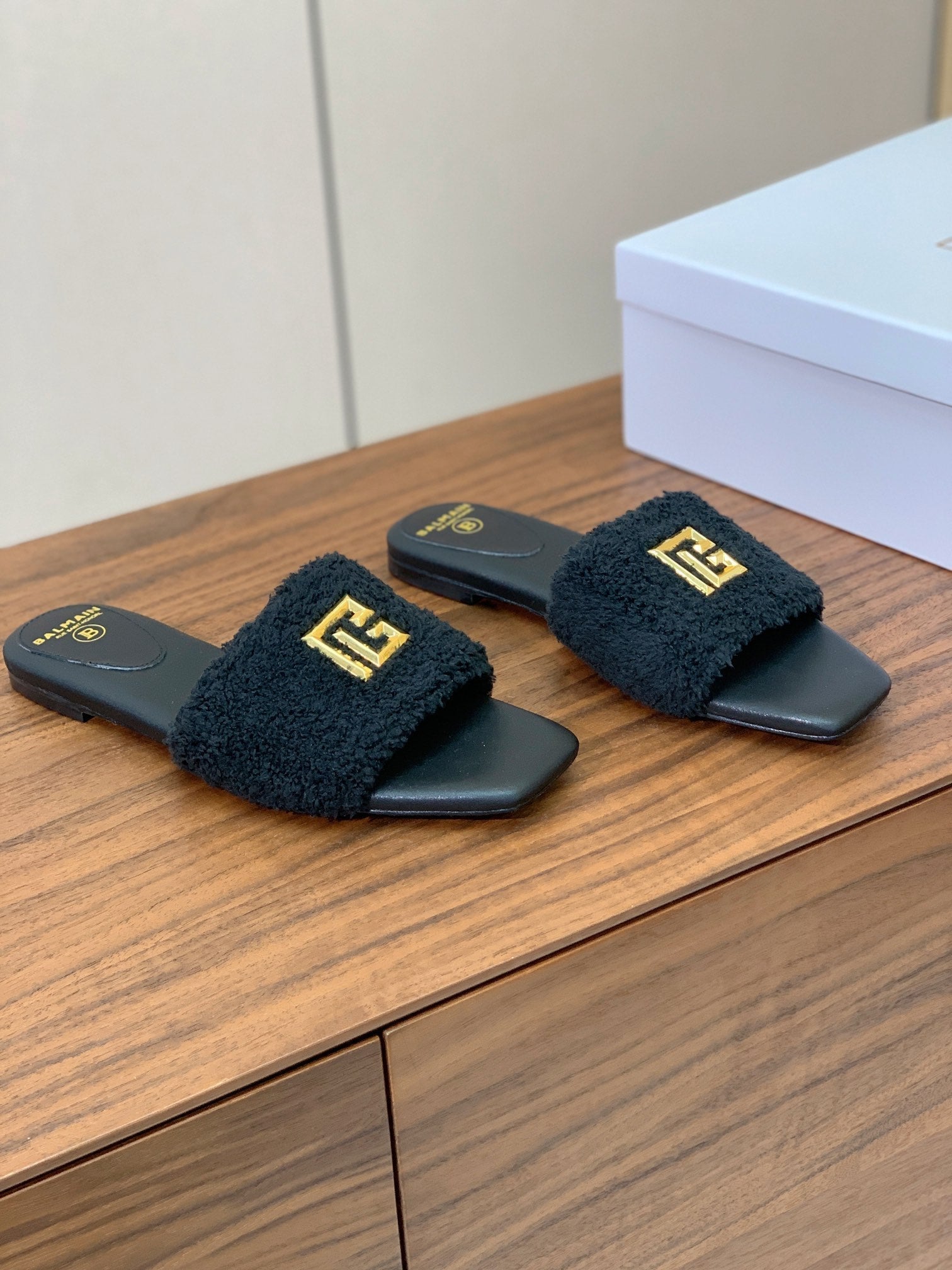 BALMAIN 26S SANDALS IN BLACK WOOL AND CALFSKIN