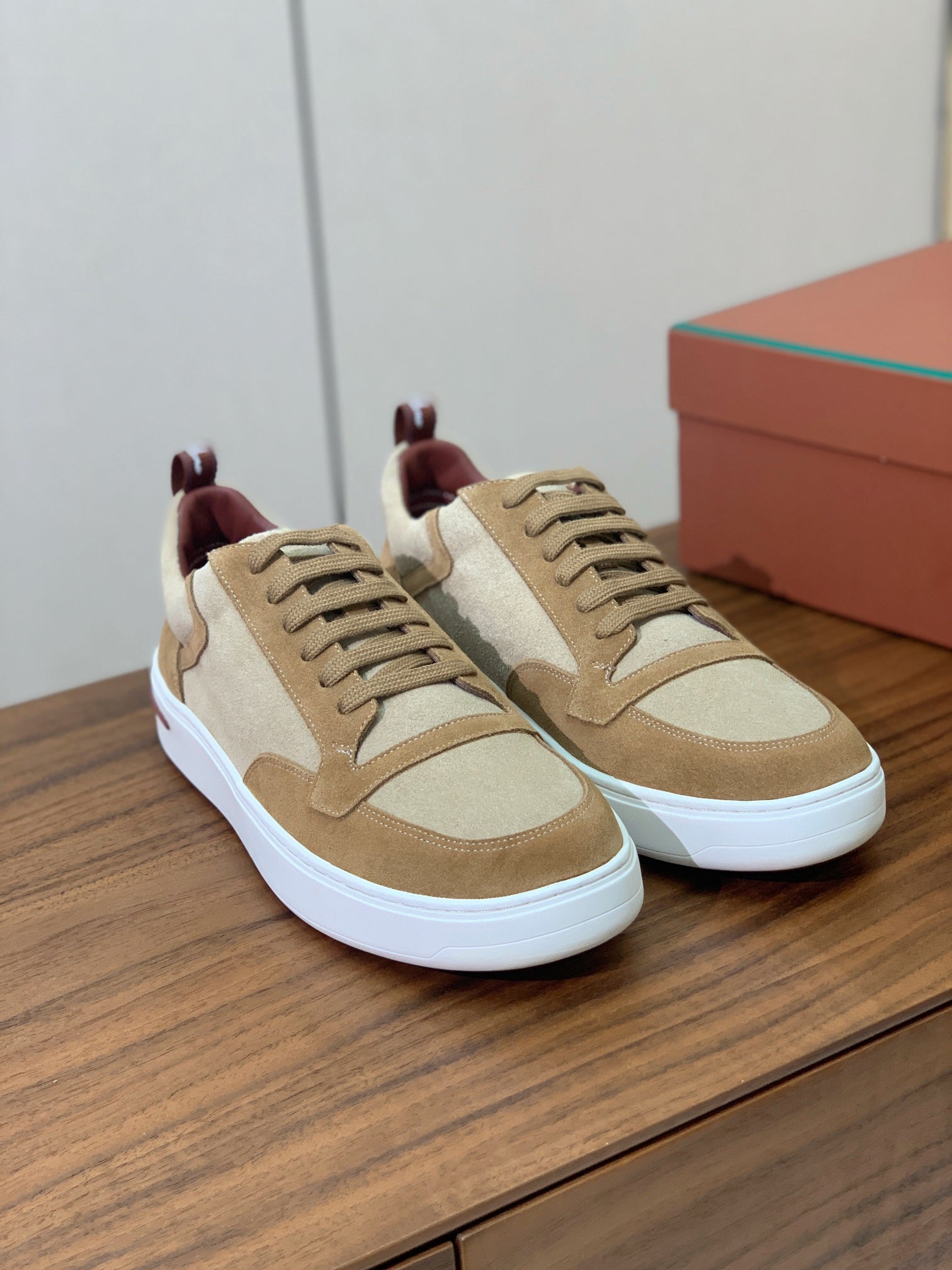 LP NEWPORT WALK SNEAKERS LIGHT BROWN SUEDE