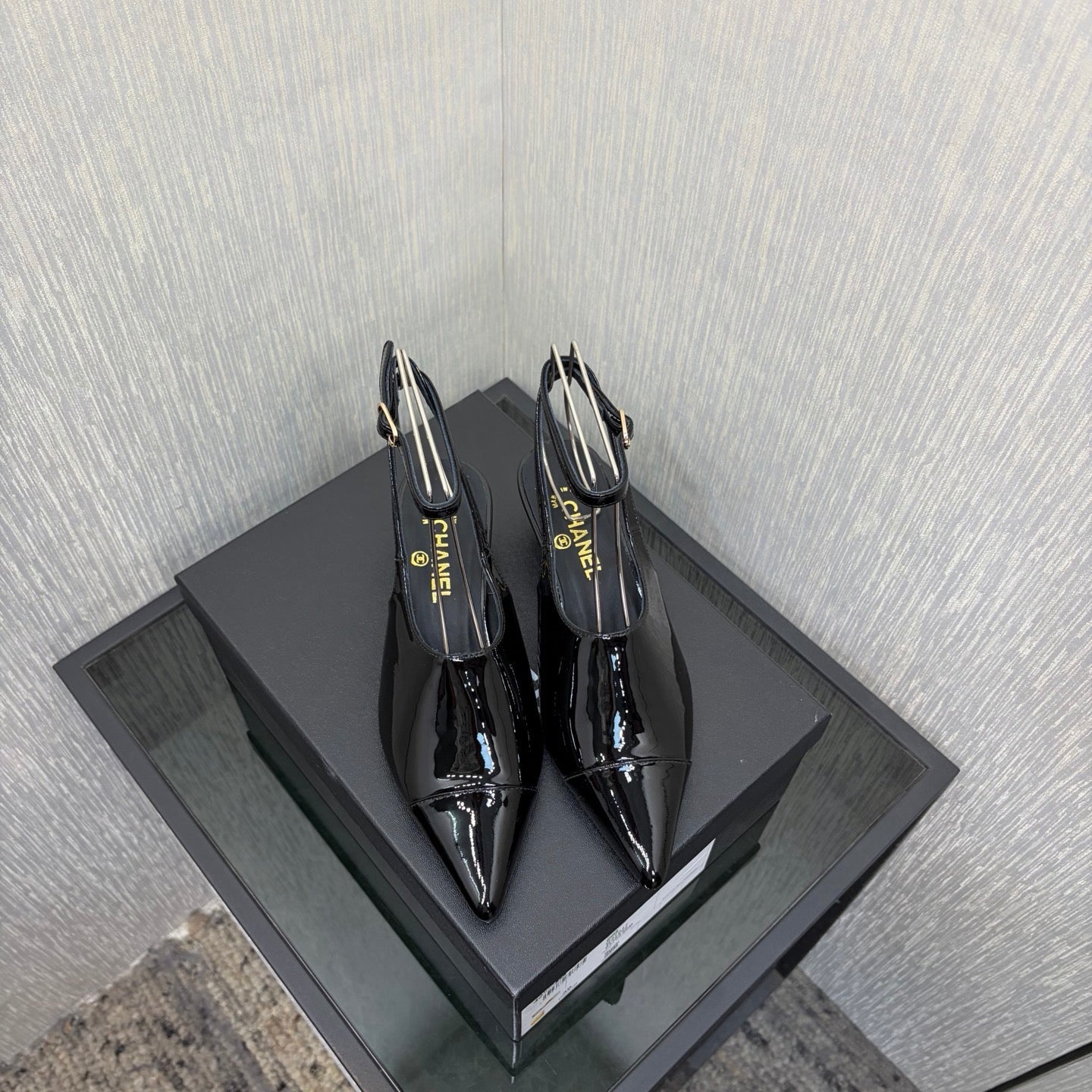 LV 26S SLINGBACK HIGH HEELS 40 MM IN BLACK PATENT CALFSKIN