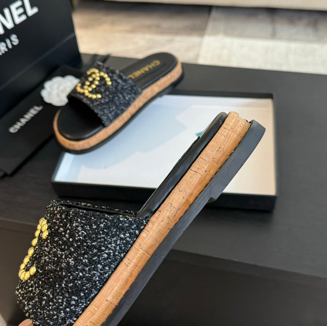 Double C Wood Grain Platform Slippers Black Wool