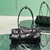 HANDBAG 31 IN BLACK OIL WAX LAMBSKIN