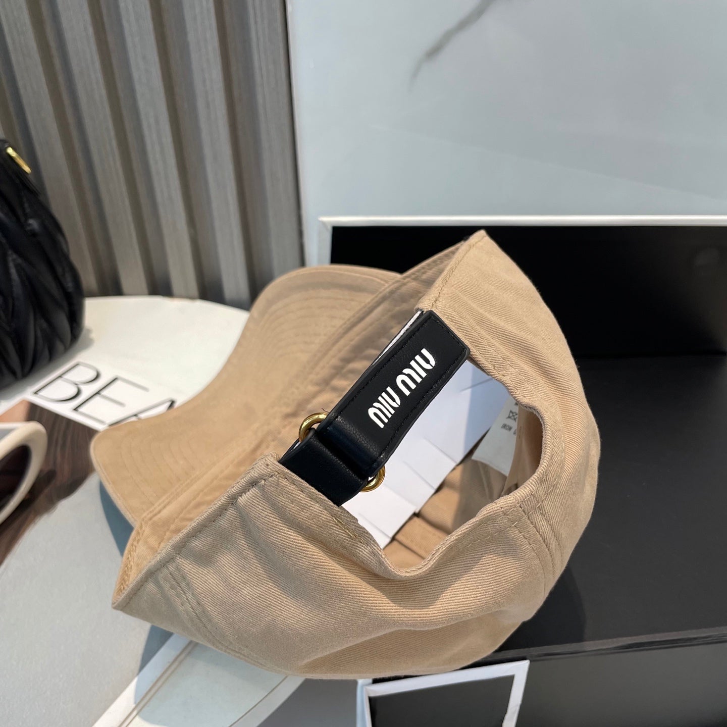 MM BASEBALL CAP IN BEIGE FABRIC BRAND EMBROIDERY