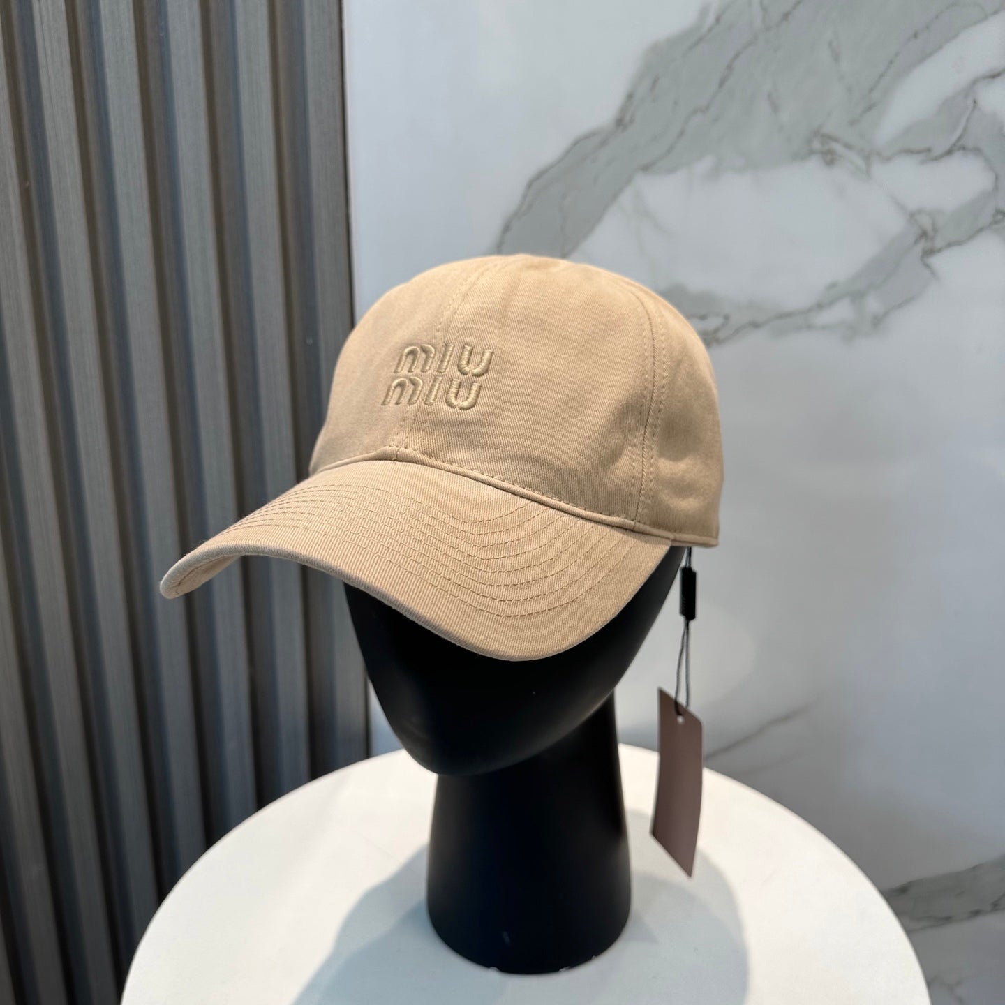 MM BASEBALL CAP IN BEIGE FABRIC BRAND EMBROIDERY