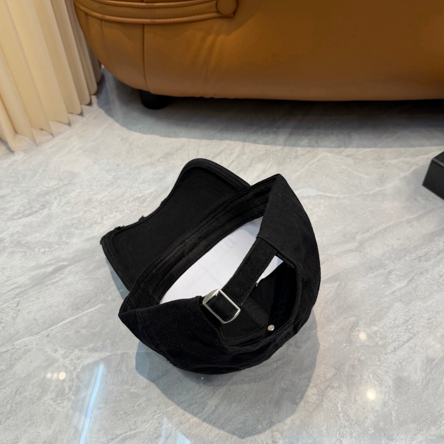 MIUMIU 26S CRYSTAL BASEBALL CAP 345241
