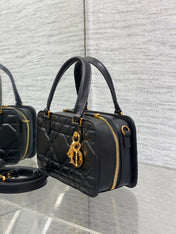 MINI GROOVE BAG 20 IN BLACK MACROCANNAGE LAMBSKIN 226487