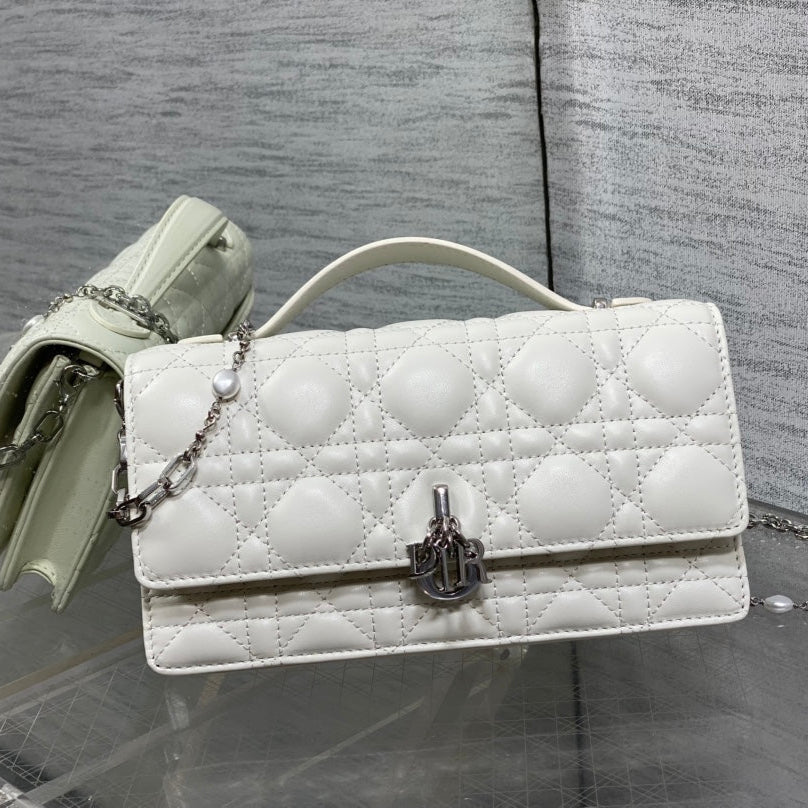 DIOR 25S DIOR TALK PHONE POUCH 21 IN WHITE CANNAGE LAMBSKIN SILVER HARDWRE