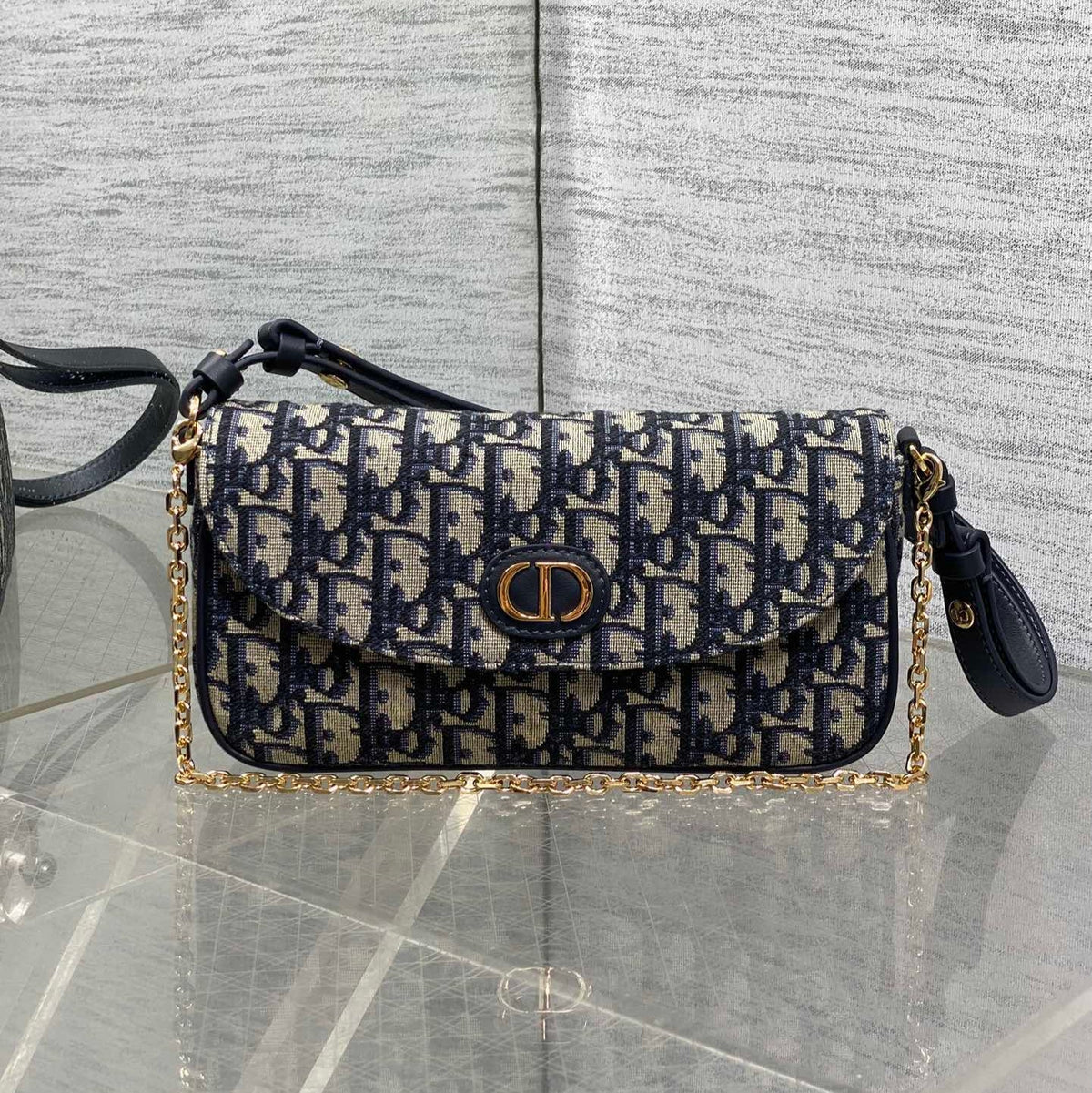 DIOR 25S 30 MONTAIGNE AVENUE BAG 23 IN BLUE CANVAS DIOR OBLIQUE JACQUARD