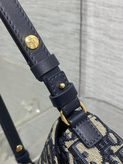 DIOR 25S 30 MONTAIGNE AVENUE BAG 23 IN BLUE CANVAS DIOR OBLIQUE JACQUARD