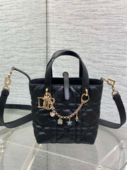 DIOR 25S TOUJOURS VERTICAL TOTE BAG 18 IN BLACK CALFSKIN WITH CHARM BRACELET STRAP