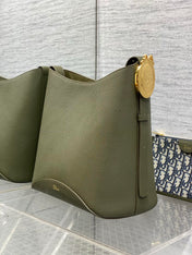 DIOR 26S MEDAILLON BUCKET BAG 26 IN MOSS GREEN CALFSKIN