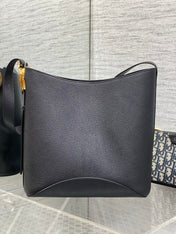 DIOR 26S MEDAILLON BUCKET BAG 26 IN BLACK CALFSKIN