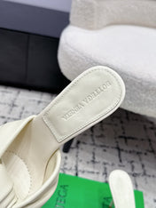 BOTTEGA VENETA 26S TWIST-STRAP HIGH-HEEL SANDALS 90 MM IN WHITE LAMBSKIN