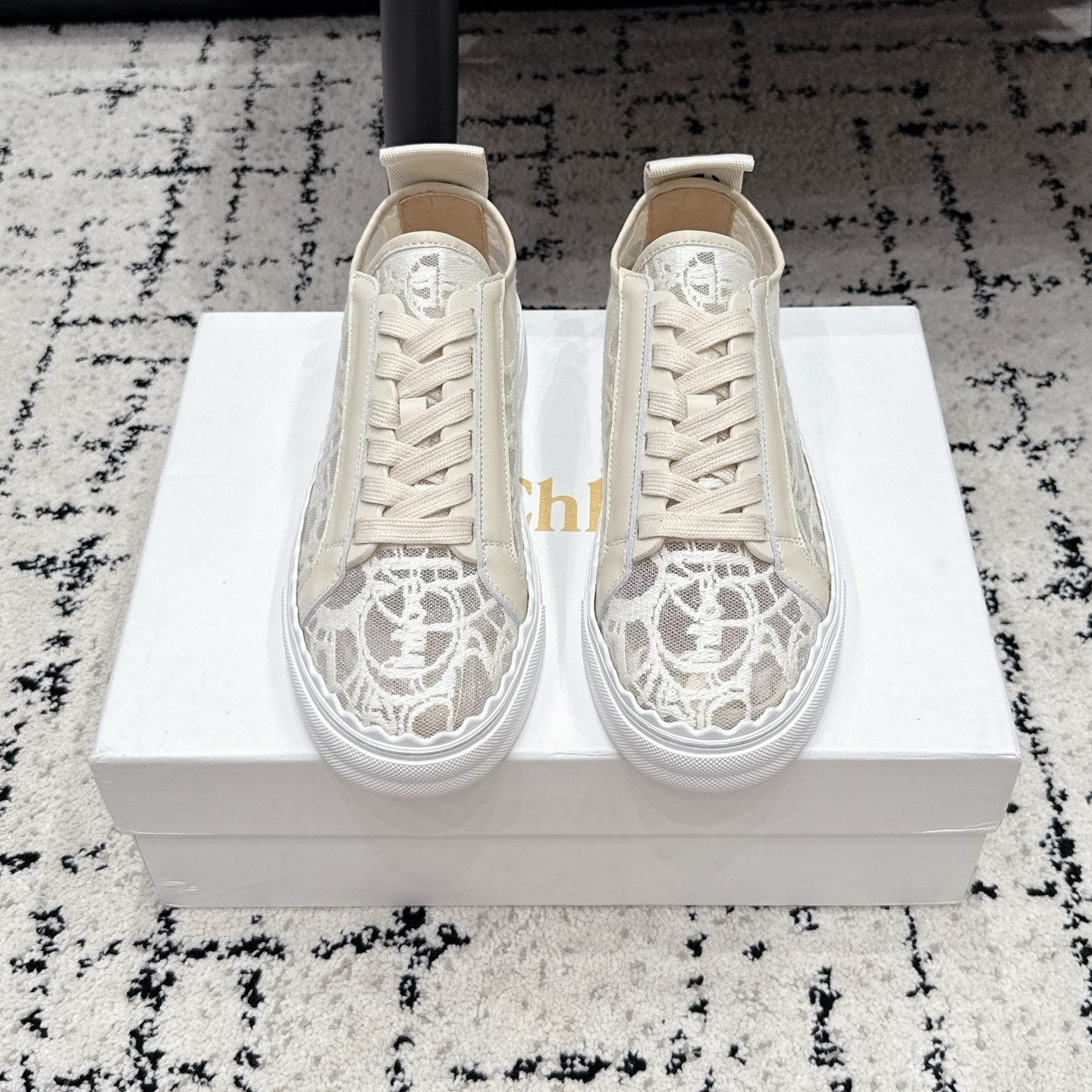 CHLOE 26S SNEAKERS IN CREAM WHITE LACE AND CALFSKIN