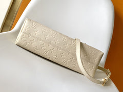LV 25S BABYLONE TOTE BAG 32 IN CREAM CALFSKIN GOLD HARDWARE