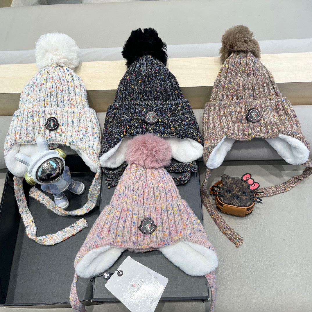 BEANIE HAT IN WHITE WOOL LINED WITH FLEECE 436774