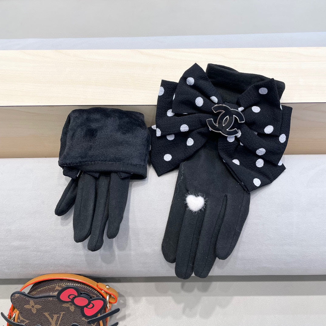 GLOVES IN BLACK MIX WHITE WOOL 454573