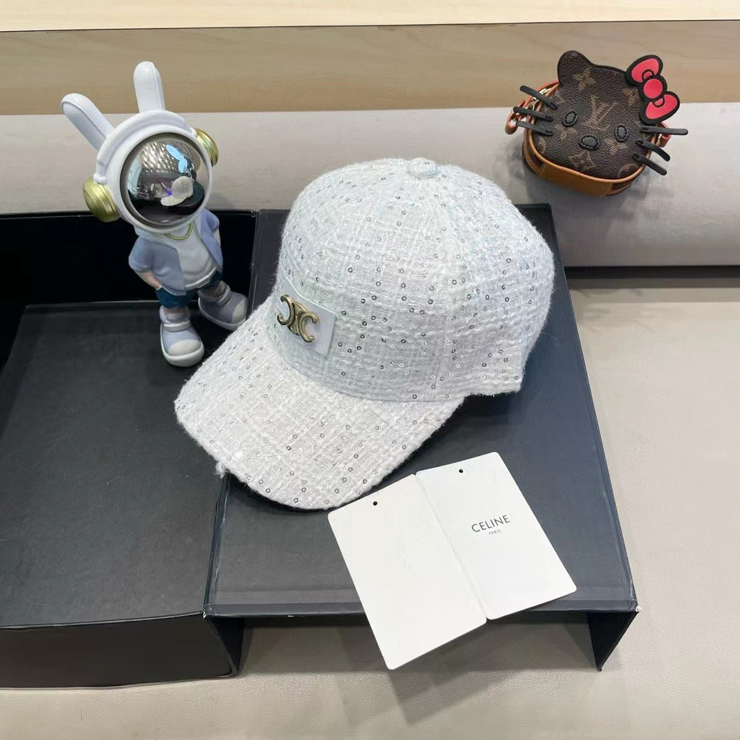 BASEBALL CAP MODEL 650507 IN WHITE TEXTURED SPARKLE FABRIC