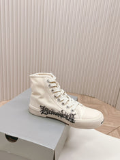 HIGH-TOP SNEAKERS GRAFFITI IN WHITE CANVAS