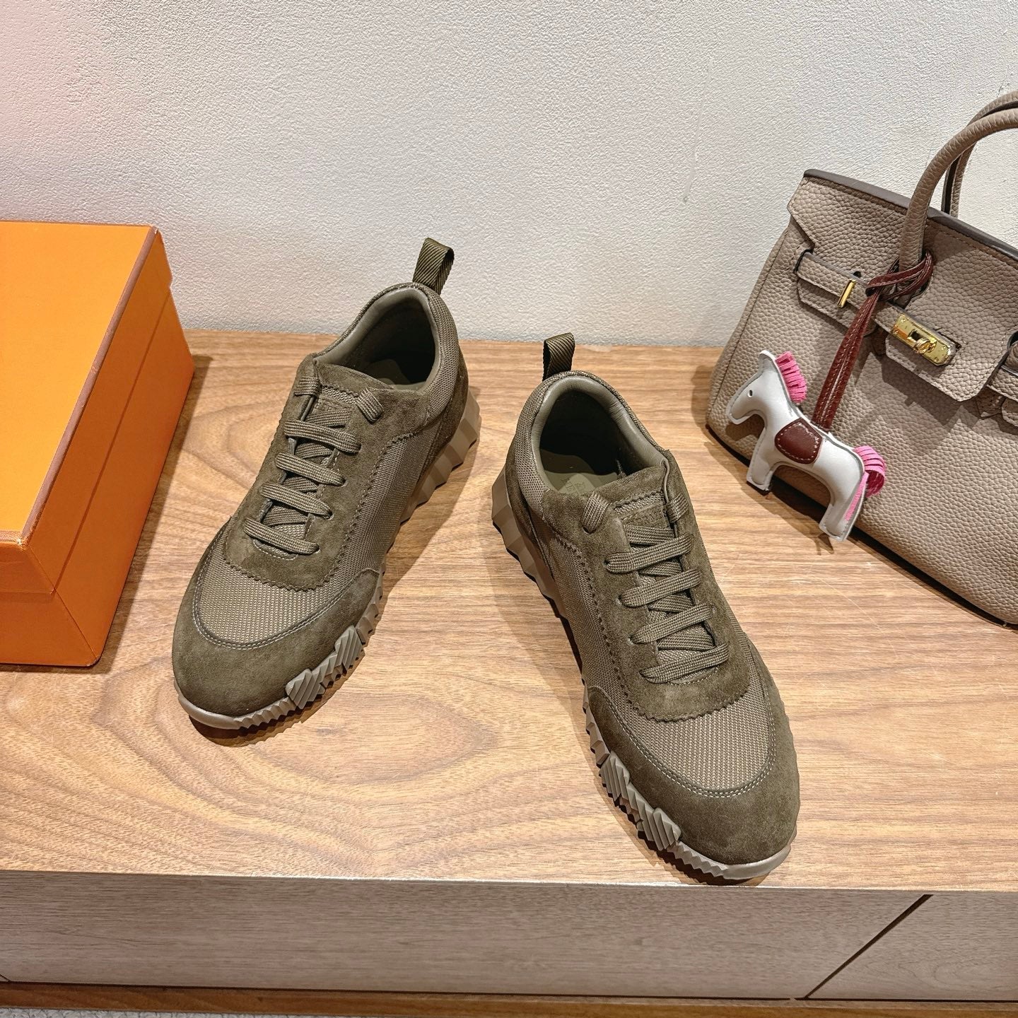 HM 26S SNEAKERS IN MOSS GREEN FABRIC AND SUEDE