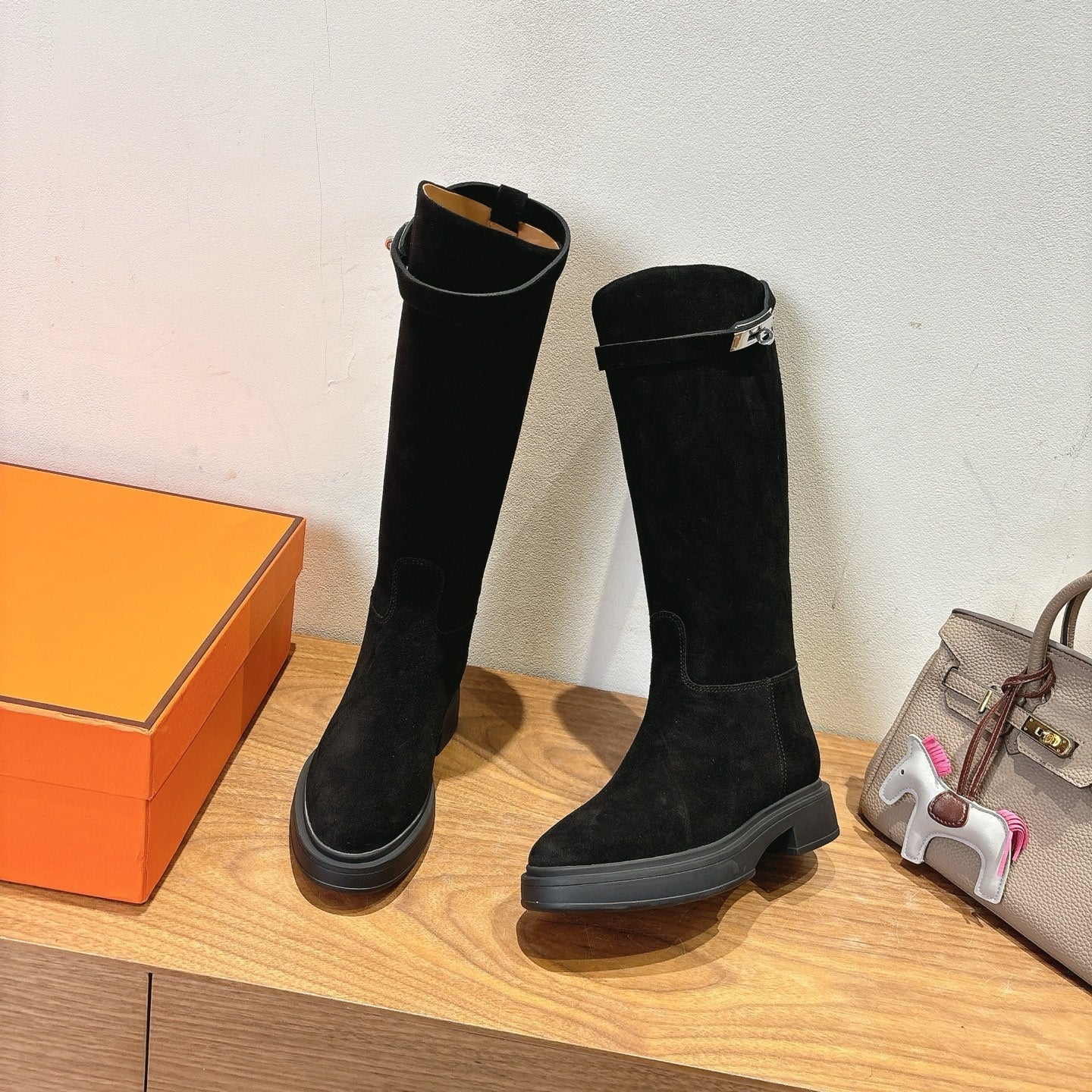HM 26S HIGH KNEE BOOTS IN BLACK SUEDE
